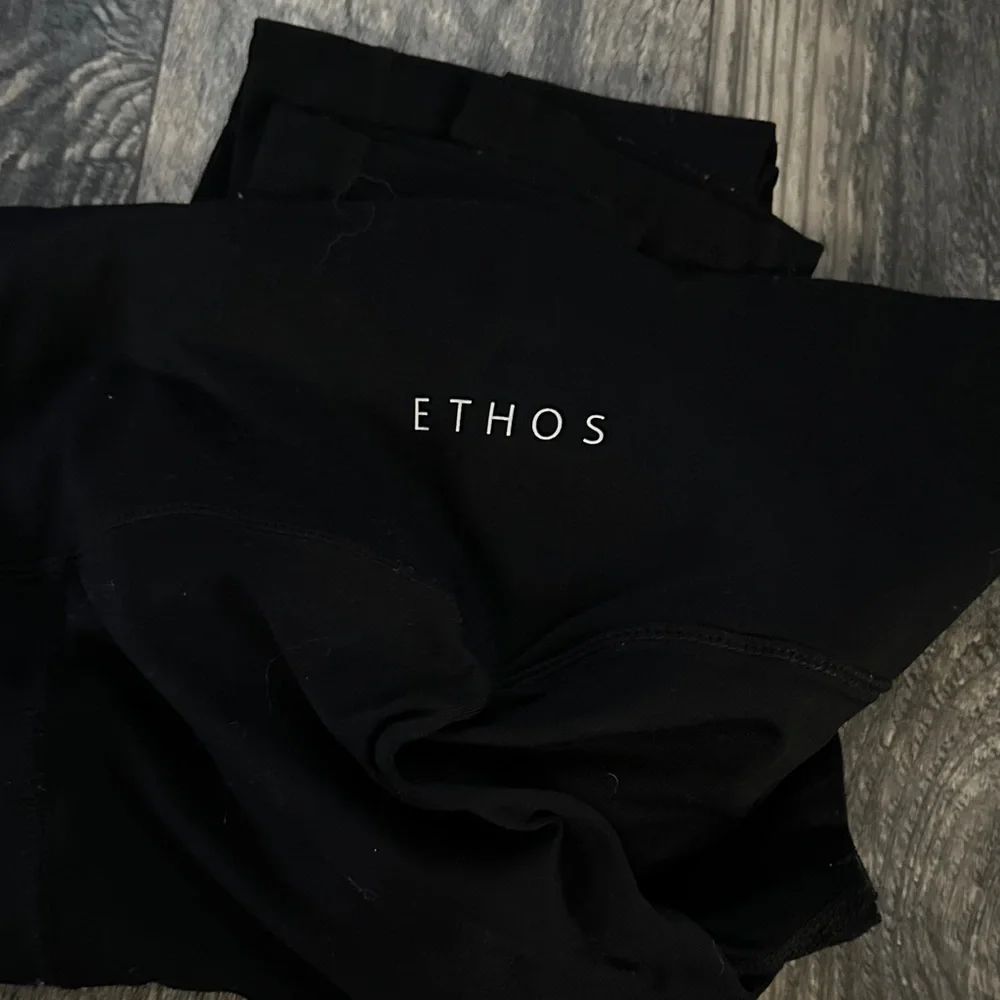 Set of 6 ethos and old navy Leggings Set - Camouflage, Green, and Black - Picture 10 of 15